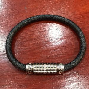 Louis Vuitton Digit Damier bracelet